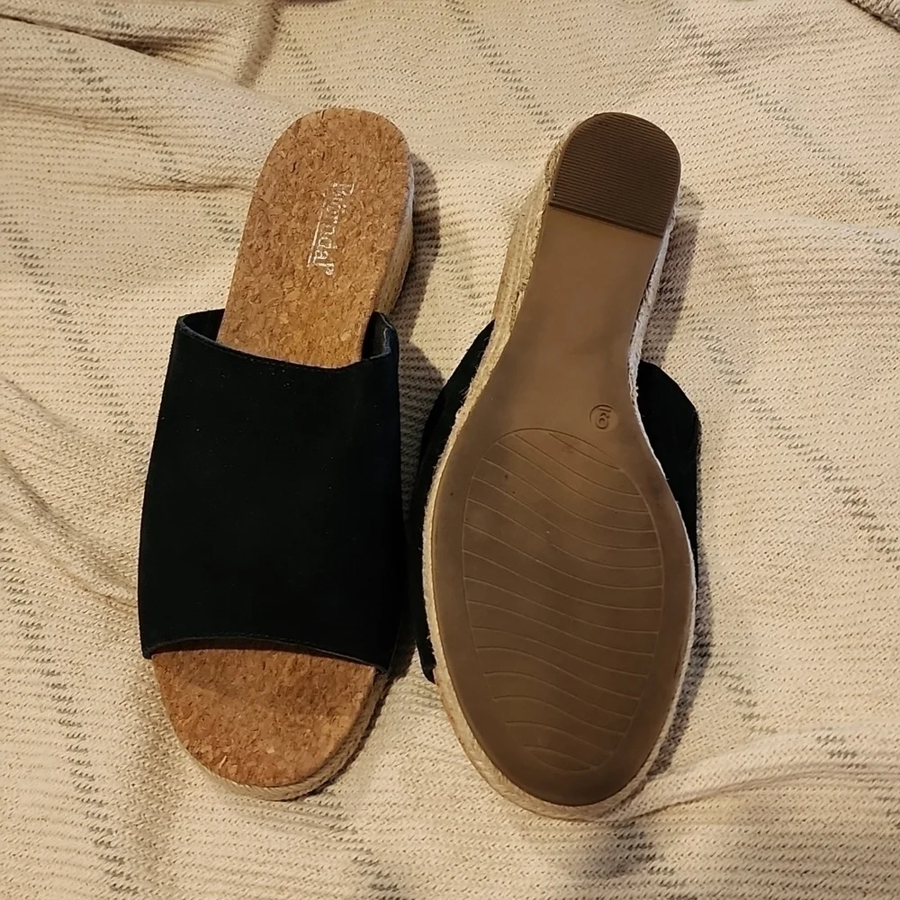 Bjorndal cork and jute wedge heel sandal size 9 black